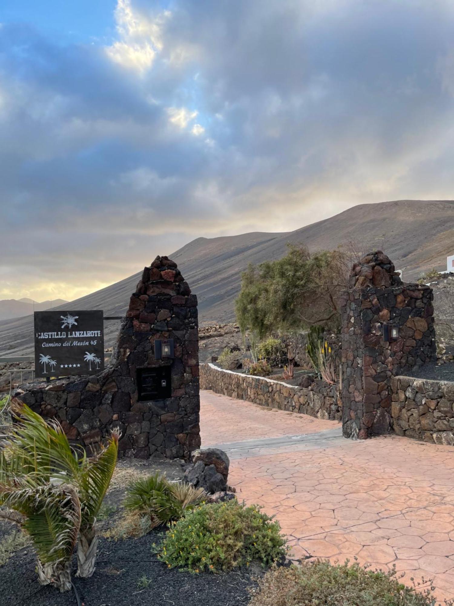 Castillo Lanzarote Villa Winni - Luxury Villa - Pet Friendly With Heated Pool La Asomada  Екстер'єр фото